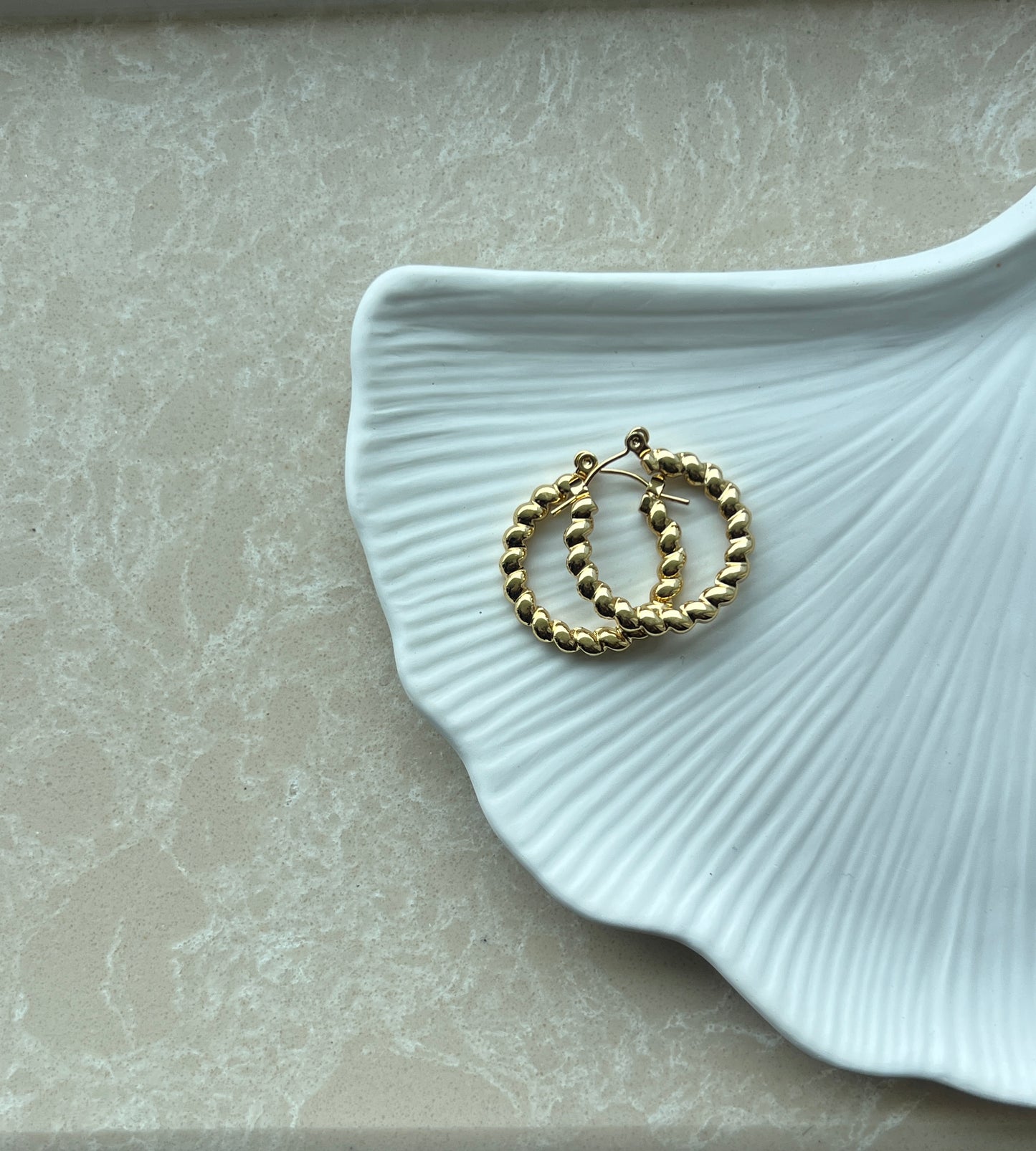 Chain Patterned Small Gold Hoops