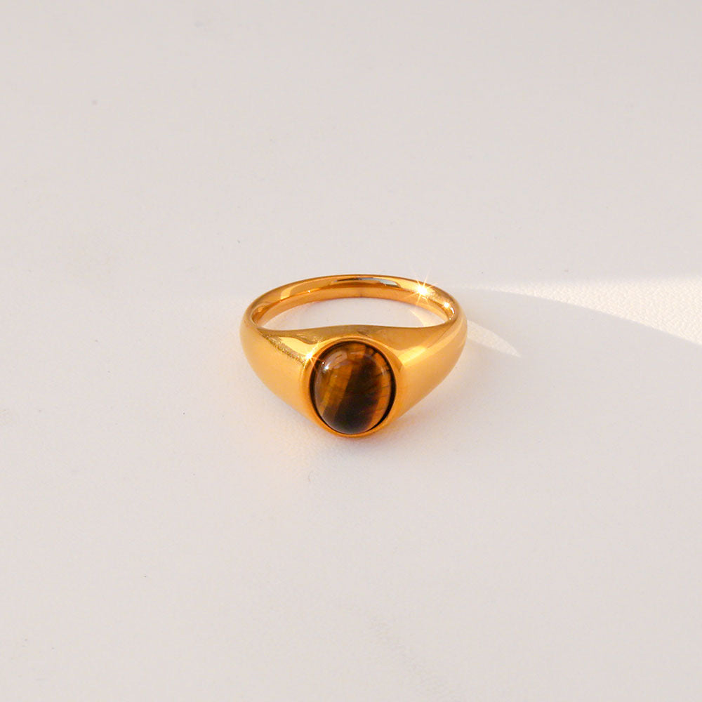Gold Ring With Circle Gemstone