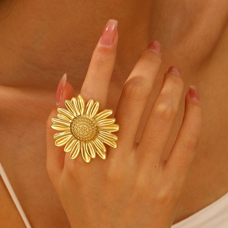 Statement Finger Ring- Sunflower