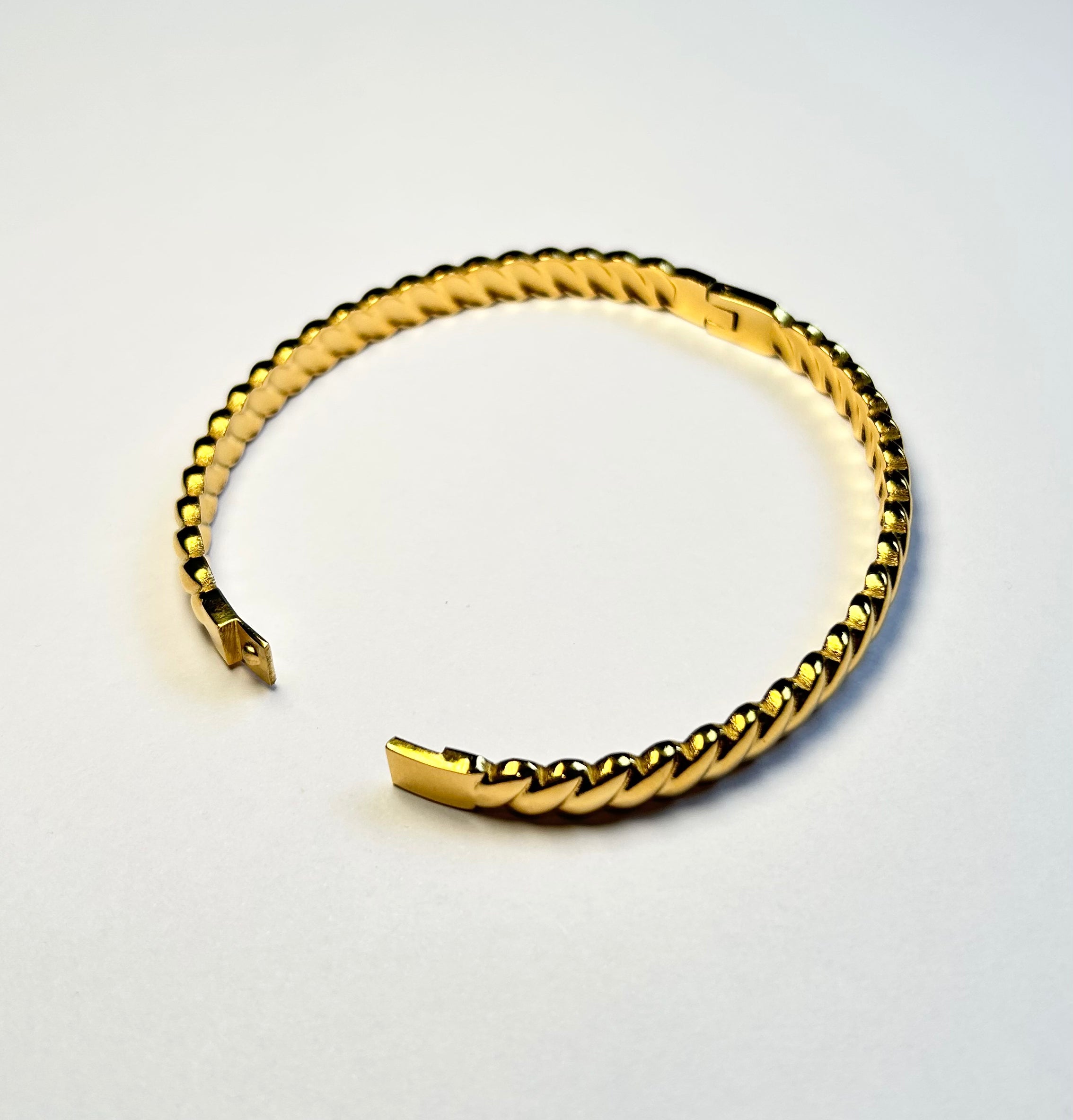 Titanium Steel Flap-Open Gold Bracelet- Pattern 3