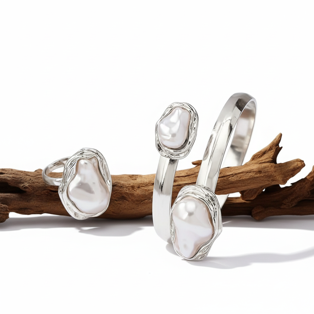 Vintage Style Geometric Shaped Bracelet and Ring Set- Silver