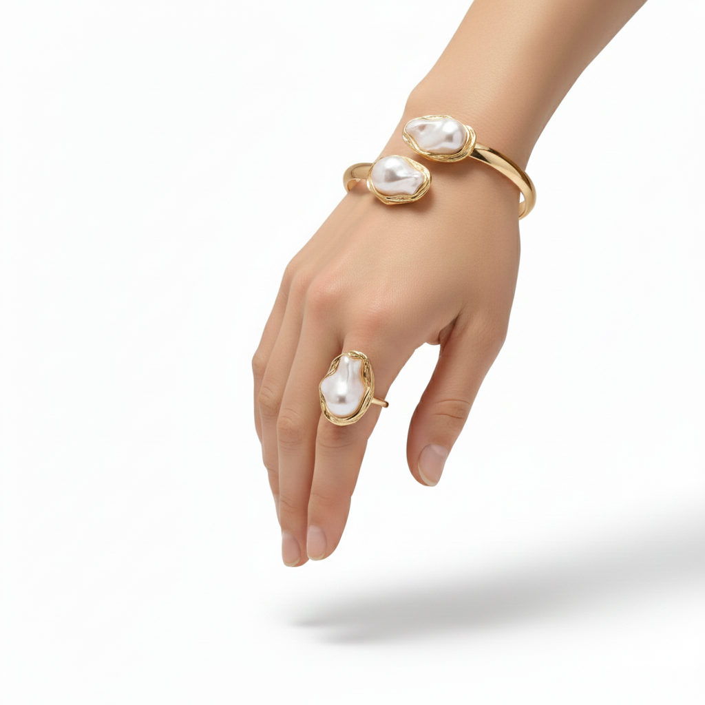 Vintage Style Geometric Shaped Bracelet and Ring Set- Gold