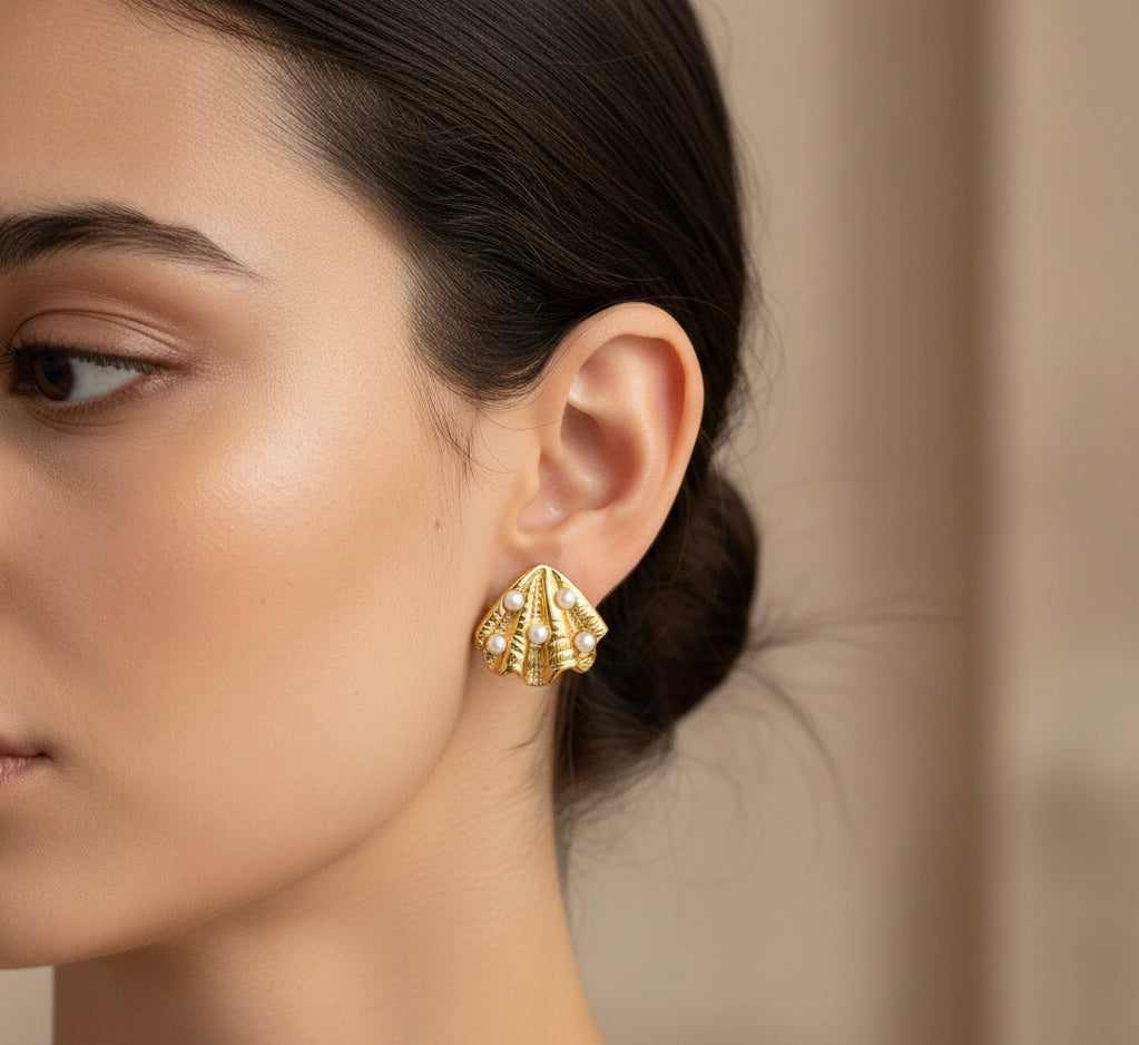Pearl-Studded Small Shell Earrings