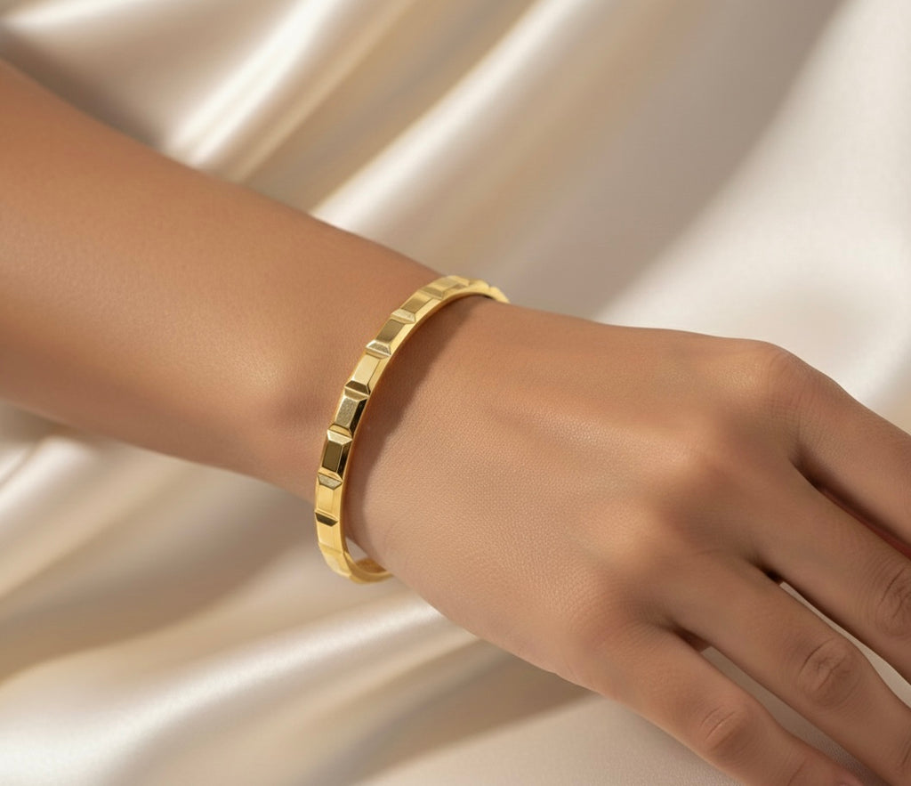 Titanium Steel Flap-Open Gold Bracelet- Pattern 4