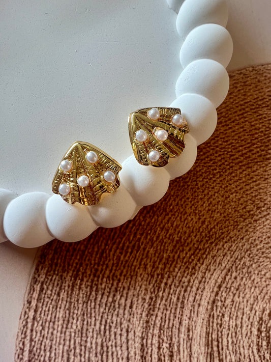 Pearl-Studded Small Shell Earrings